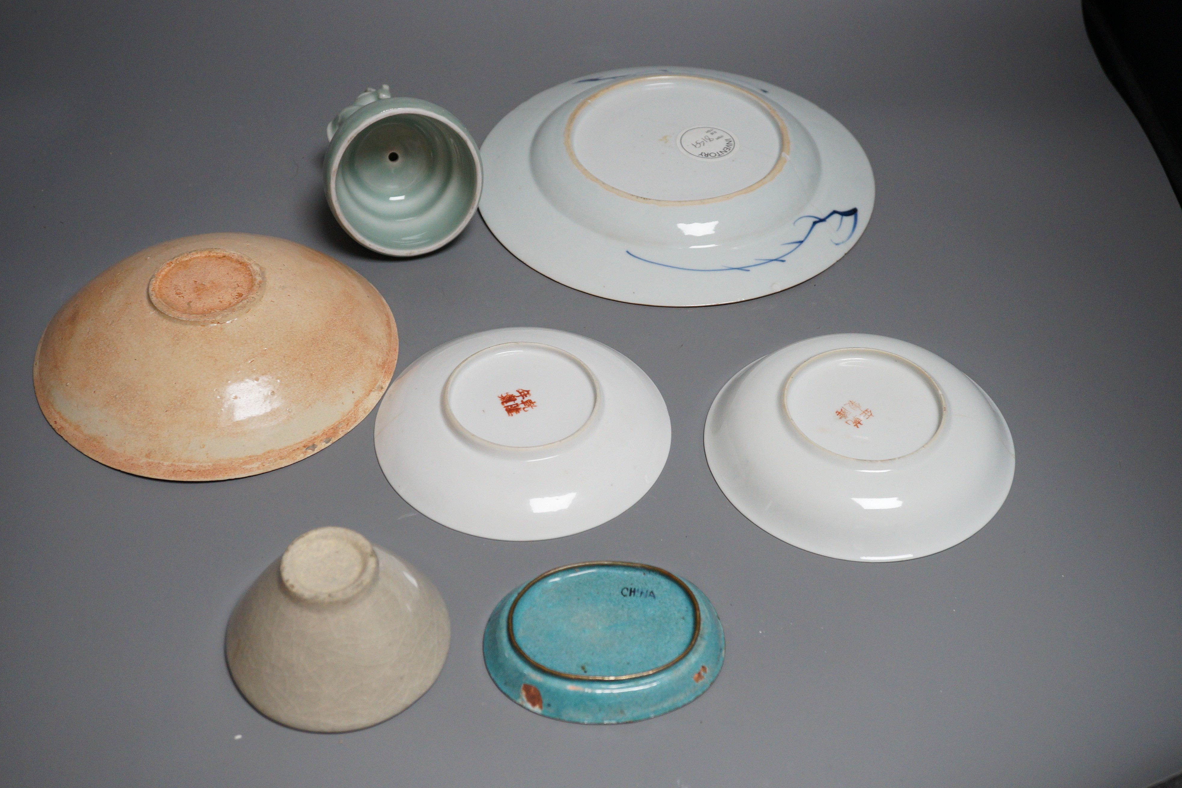 An 18th century Chinese blue and white dish together with other Chinese ceramics, dish diameter 22cm